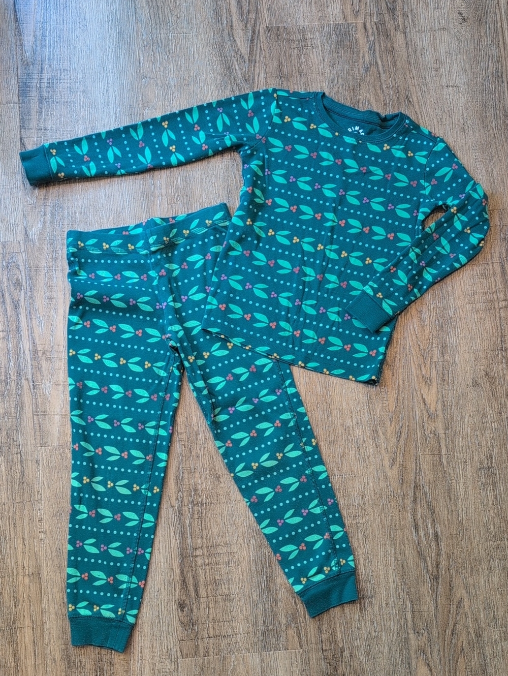 Primary Teal Leaf-Print Kids Pajama Set